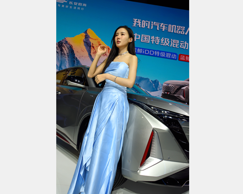 2022.8.26，成都25届国际车展模特照片第3集（汽车）。