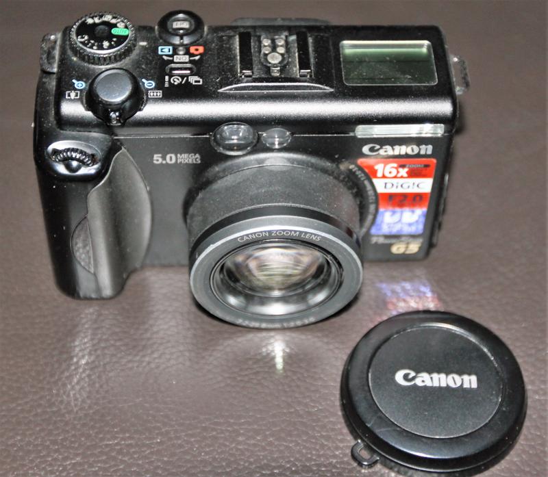 一个佳能g5机器，算是很老了，但是光圈大