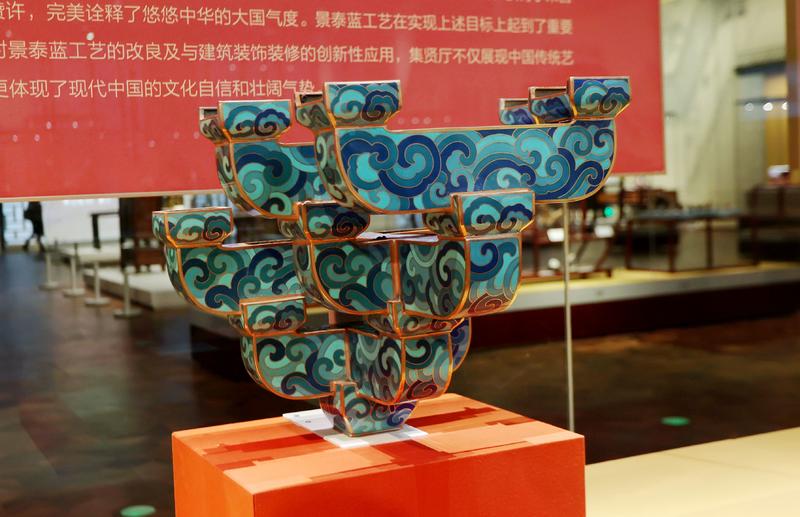 工艺美术馆的部分藏品，