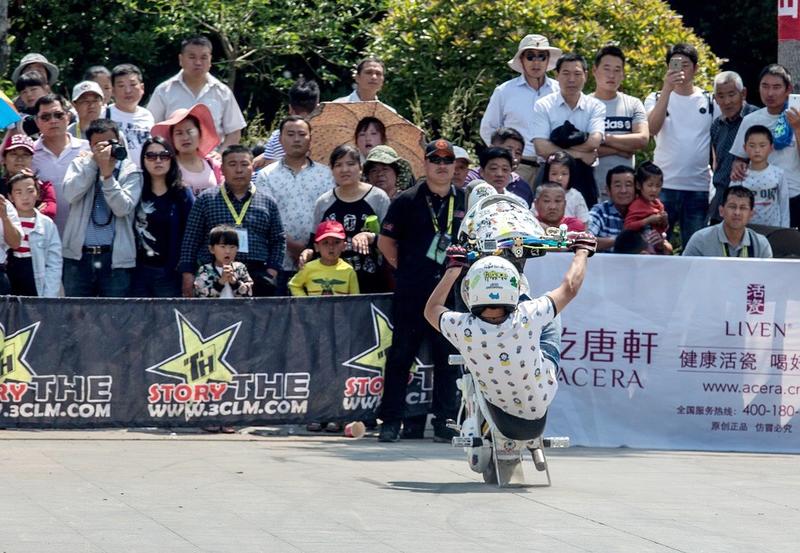 花样摩托车表演