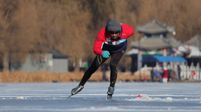 canon入门机身 平民镜头（r8 611）扫街。（持续更新）