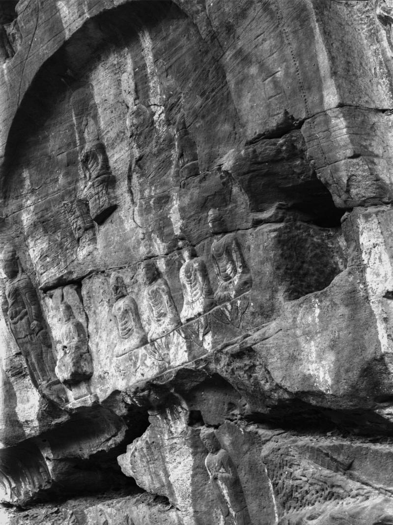 最近拍摄的几处摩崖石刻造像