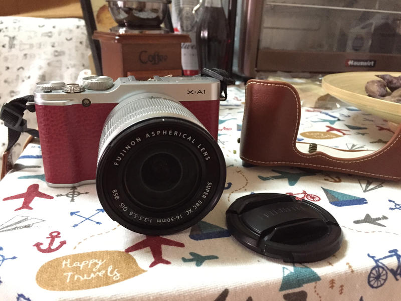 入门级 富士x-a1 骚气酒红色 自用转